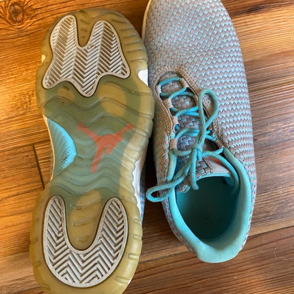 Women’s/Youth Jordan Future - Picture 6 of 7